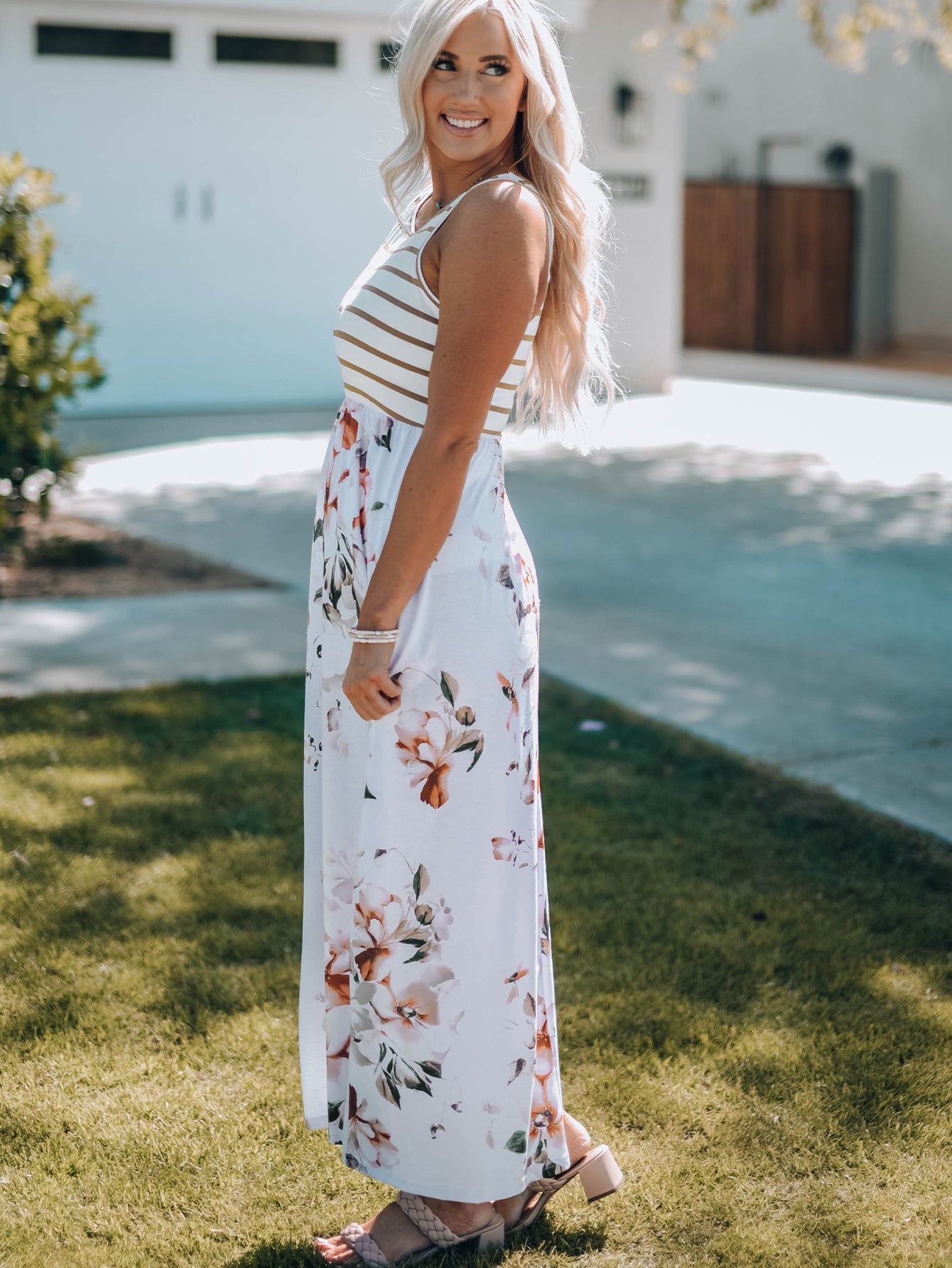 White Striped Floral Print Sleeveless Maxi Dress with Pocket